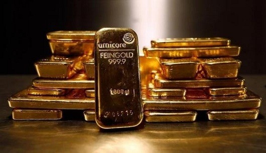 Giá vàng đầu tuần giảm để 'nghe ngóng' động thái mới từ Fed