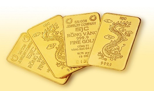 Vàng tiếp tục leo đỉnh, hưởng lợi từ nhiều yếu tố