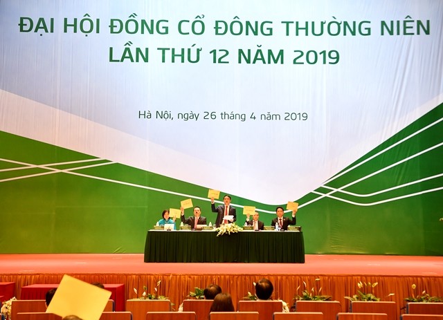 Đại hội biểu quyết thông qua các tờ trình, nội dung tại đại hội