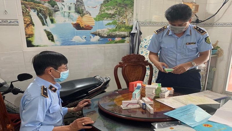 Lực lượng QLTT sẽ tăng cường kiểm tra các sản phẩm có công dụng "hỗ trợ điều trị COVID-19"