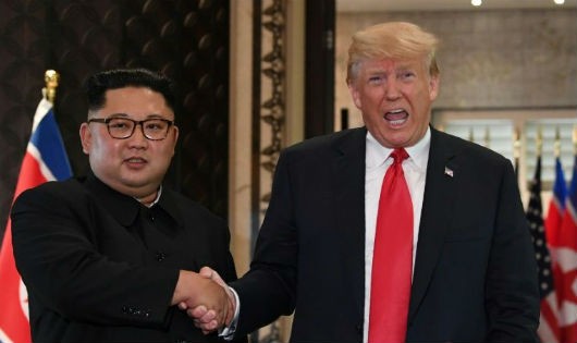 Ông Kim Jong-un và ông Trump.