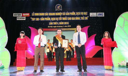 Dầu ăn cao cấp Ranee vinh dự được bình chọn là 1 trong 100 sản phẩm tốt nhất dành cho gia đình và trẻ em.