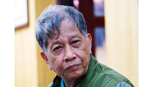 Chân dung nhà văn Nguyễn Huy Thiệp.