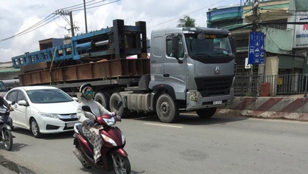 TP HCM sẽ kiên quyết xử lý xe quá tải, cơi nới.