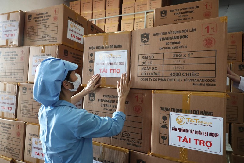 Tập đoàn T&T Group “tiếp sức” cho TP Hồ Chí Minh 500.000 bộ bơm tiêm