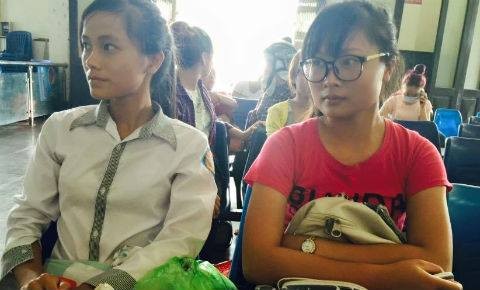 Nhiều thí sinh đã bắt đầu rời khỏi thủ đô Hà Nội lên xe về quê trong tình trạng “hoang mang”