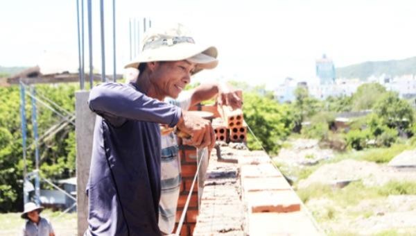 Các nghề được tổ chức thi như xây trát, ốp lát, cốt thép, nhôm kính, cấp thoát nước...