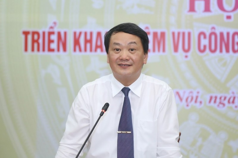 Phó Chủ tịch - Tổng Thư ký UBTƯ MTTQ Việt Nam Hầu A Lềnh phát biểu tại buổi họp báo.
