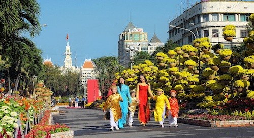 Đầu năm 2016, Chính phủ trình Quốc hội phương án tăng lương