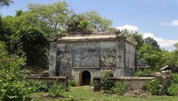 Lăng mộ vua Voi Y Thu ở Tây Nguyên