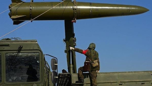 Tên lửa tác chiến Iskander-M mà các binh sỹ Nga ở Syria.