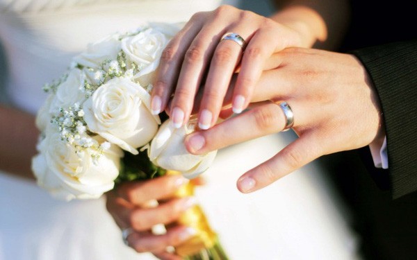 Chồng sắp cưới bị tạm giam, tôi xin làm thủ tục đăng ký kết hôn vắng mặt anh ấy có được không?
