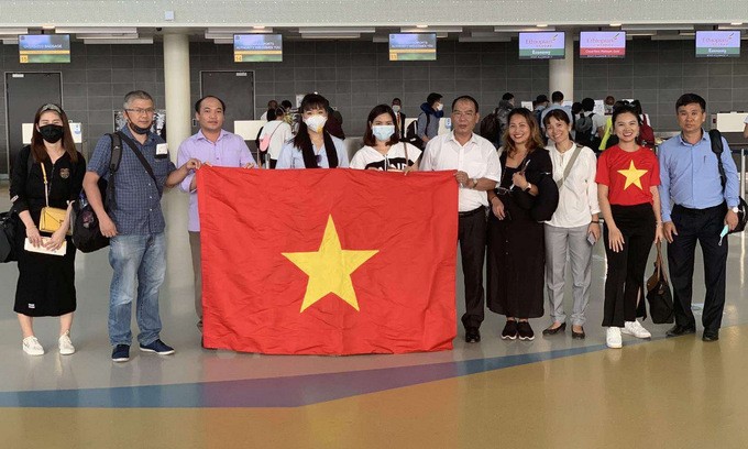 Công dân Việt Nam tại Morocco trước khi lên đường về nước.