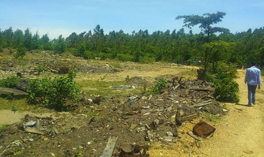 Điểm đổ rác thải của Formosa ở phường Kỳ Long, thị xã Kỳ Anh