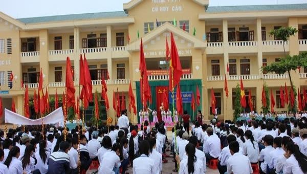 Trường THPT Cù Huy Cận tiếp tục tuyển sinh năm học 2020-2021.
