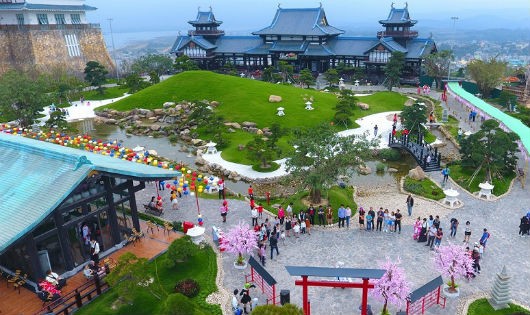 Lạc bước Lễ hội Mặt trời mọc tại Sun World Halong Complex