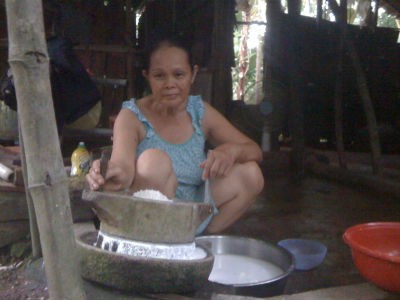 Bà Quyên mang nhiều chứng bệnh sau 17 năm bị chồng hành hạ
