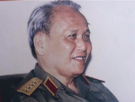 Chân dung Đại tướng Chu Huy Mân.
