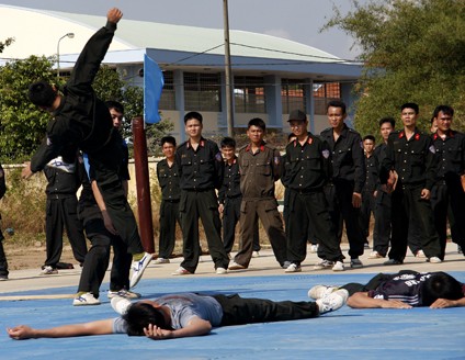Một đánh năm