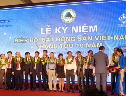 Đại diện FLC