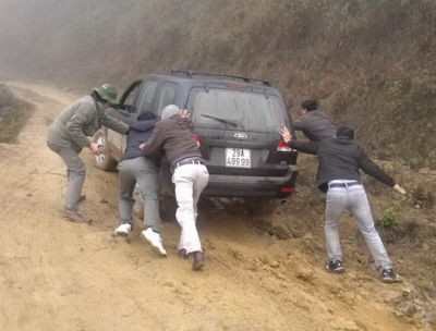 Hoạt động thiện nguyện của Báo PLVN tại Hà Giang