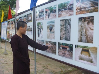Sư thầy Thích Đàm Biên giới thiệu về chùa Côn Sơn