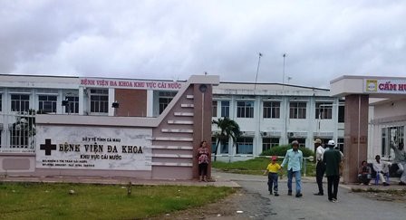 Liên quan đến chuyện tình cảm, bác sĩ Đua đã bị cách chức