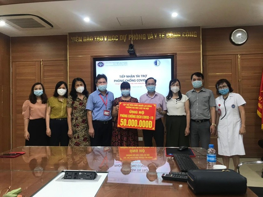 Trường Đại học Luật Hà Nội tích cực chung tay cùng các địa phương phòng, chống dịch COVID-19