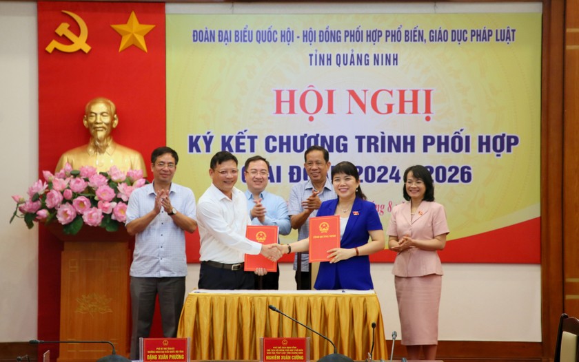 Đoàn ĐBQH tỉnh Quảng Ninh và Hội đồng Phối hợp phổ biến, giáo dục pháp luật tỉnh Quảng Ninh tổ chức hội nghị ký kết chương trình phối hợp tuyên truyền, PBGDPL giai đoạn 2024-2026.