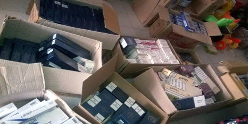 Phát hiện cửa hàng tạp hóa nhập lậu hơn 3000 bao thuốc lá ngoại