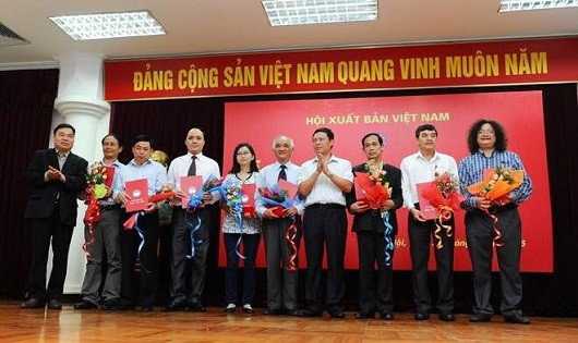 Tôn vinh nhiều ấn phẩm hay và đẹp 2016