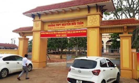 Trường THPT Nguyễn Hữu Thận - nơi nữ sinh P. theo học.