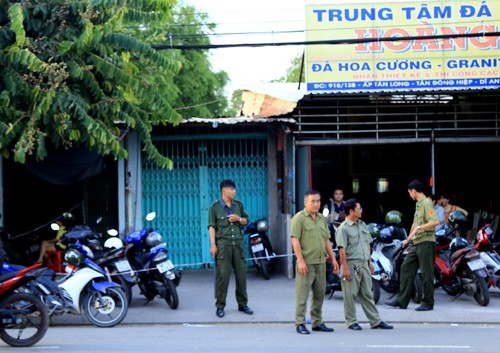 Phòng trọ khóa cửa, nơi chị Tuyết tử vong. Ảnh: Nguyệt Triều