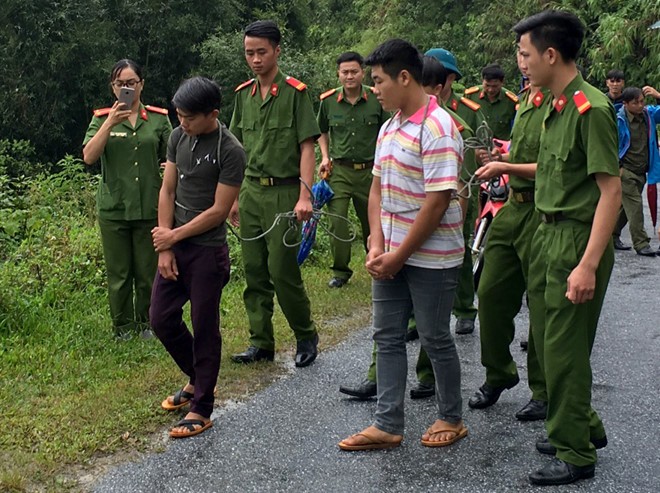 Hai gã trai thay nhau cưỡng bức thiếu nữ sau buổi sinh nhật