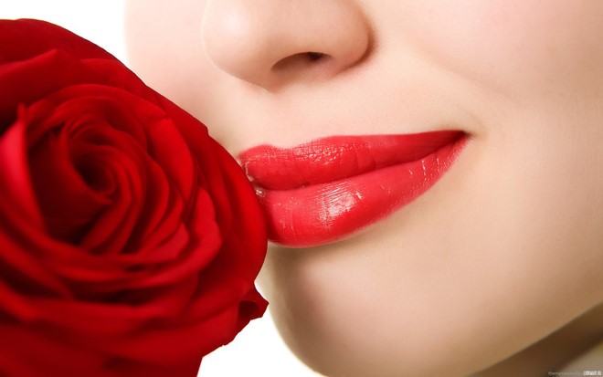 Tuyệt chiêu giúp đôi môi đẹp hơn mỗi ngày