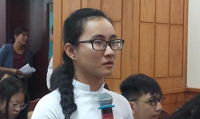 Em Phạm Song Toàn được tôn vinh ở trường mới: Chính trực và dũng cảm không gục ngã