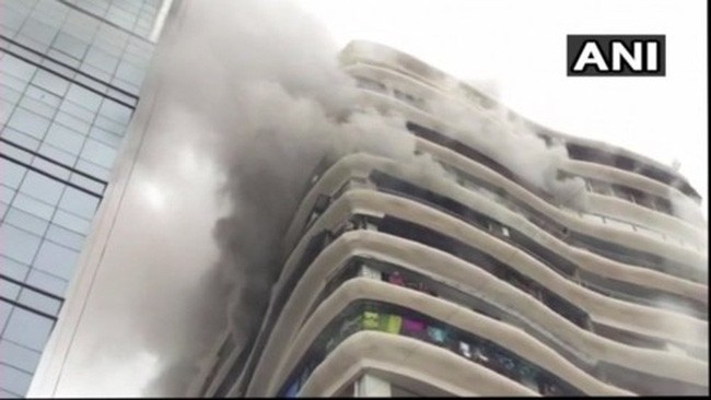 Đám cháy tòa chung cư  ở thành phố Mumbai của Ấn Độ.