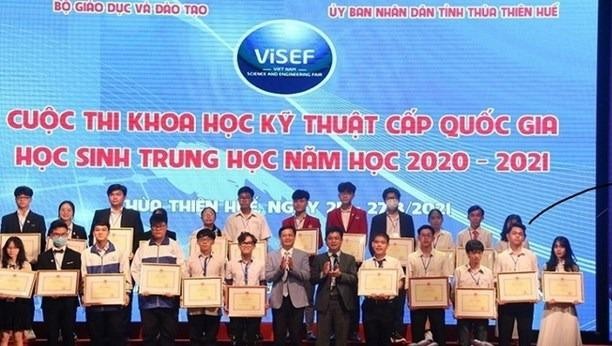 Bế mạc cuộc thi KHKT cấp quốc gia học sinh trung học