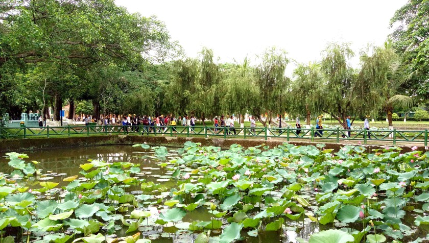 Sáng tháng Năm thanh bình ở Khu di tích Kim Liên.