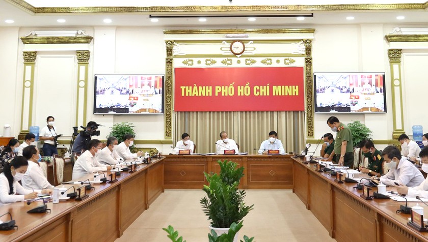  Buổi họp giữa Phó Thủ tướng Thường trực Trương Hòa Bình với Ban Chỉ đạo phòng, chống dịch COVID-19 TP HCM.
