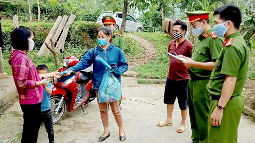 Sự tham gia, chấp hành, tuân thủ quy định của người dân đóng vai trò quyết định thành công trong phòng, chống dịch.