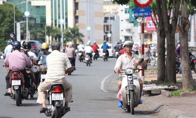 Thói quen đi ngược chiều đã “ăn sâu” vào tiềm thức một bộ phận không nhỏ người tham gia giao thông. (Ảnh minh họa)