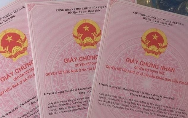 Một số chung cư bị chậm “sổ hồng” vì xây sai phép 