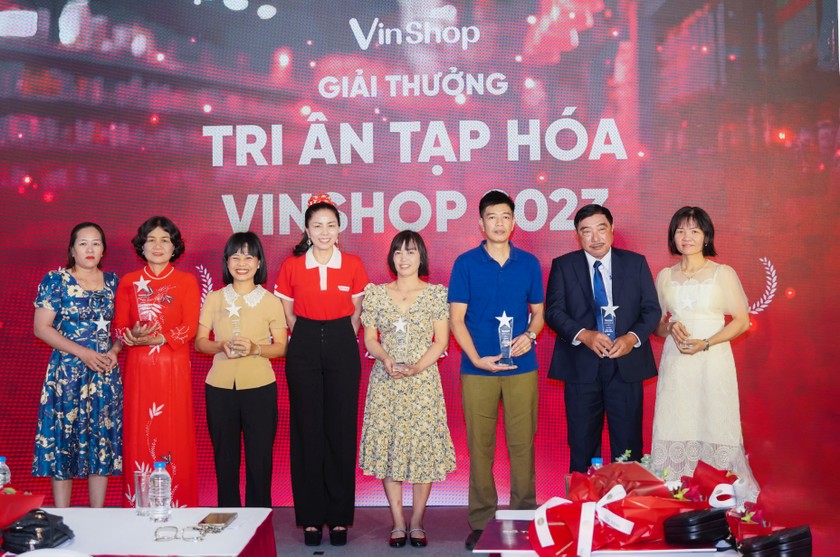 Sau 3 năm thành lập VinShop ghi nhận những chỉ số khẳng định nền tảng bán lẻ đa kênh lớn và hiệu quả bậc nhất Việt Nam. 