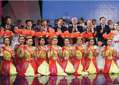 Tạm biệt “Văn minh sông Hồng 2013”