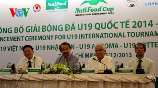 Công bố Giải bóng đá U19 quốc tế 2014 - Cúp Nutifood