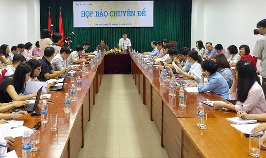 Toàn cảnh buổi họp báo