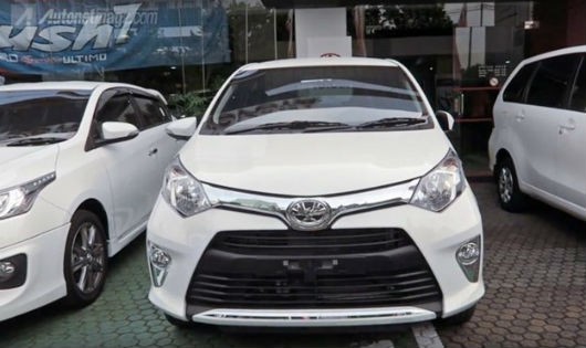 Xe gia đình 7 chỗ giá rẻ Toyota Calya 