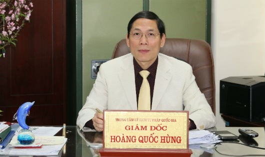 Ông Hoàng Quốc Hùng