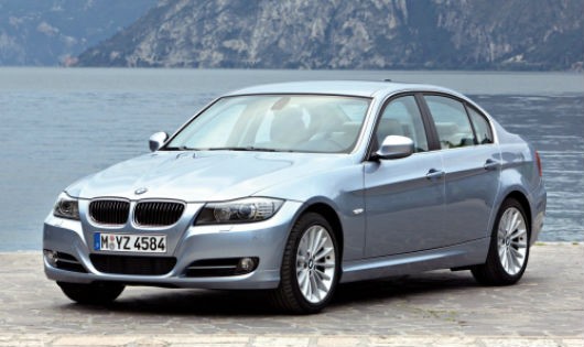 Hơn 1300 BMW Series 3 số loại E46 tại Việt Nam bị triệu hồi
